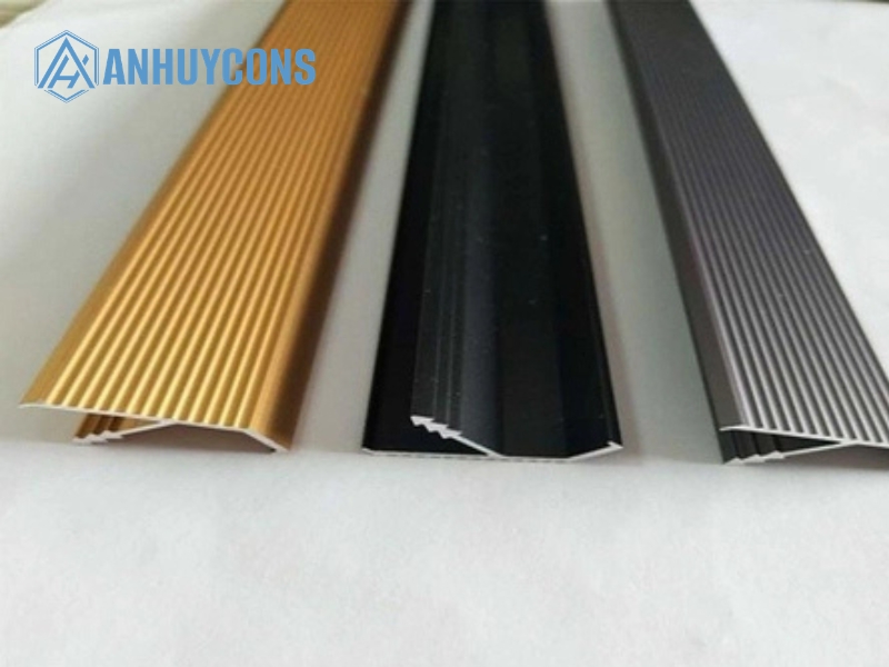 nep-nhom-hay-nep-inox-tot-hon-4.jpg
