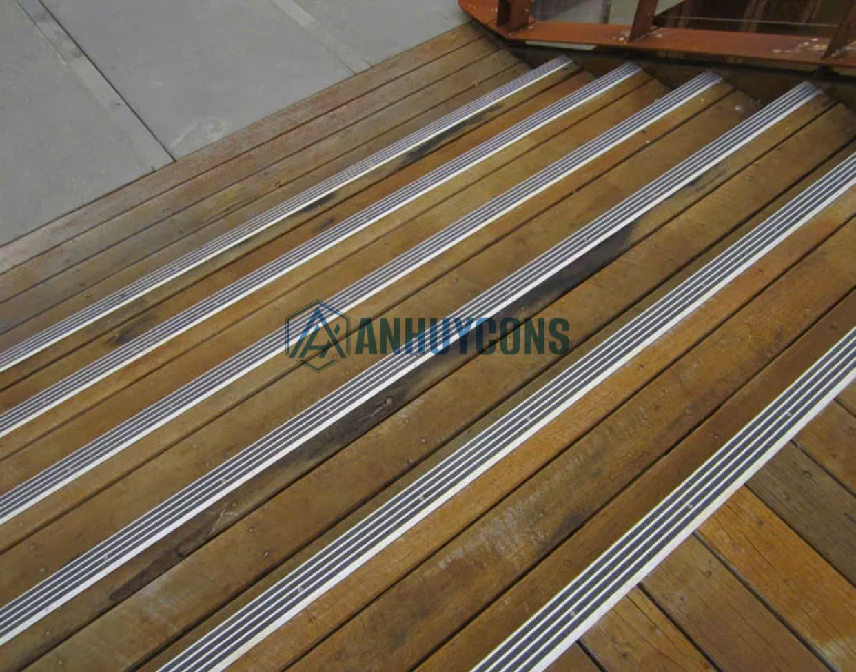 Làm thế nào để chọn được mũi bậc thang tốt nhất cho cầu thang của mình?